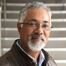 How to Transplant a Rose Bush