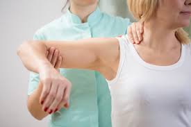 Feel a deep stretch between the side of the neck and top of the shoulder. Radiating Arm Pain Could It Be A Pinched Nerve The Brain Spine Institute Of North Houston