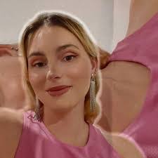 Noelia Abreu's Instagram, Twitter & Facebook