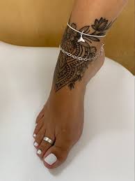Ð©ð¢ð§ Ðð¨ð›ð«ð¢ð¢ð§ In 2020 Anklet Tattoos Foot Tattoos For Women Stylist Tattoos