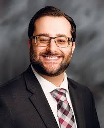 Tracey Halvorson's Instagram, Twitter & Facebook