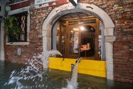 In Photos High Tide Floods Venice