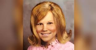 Linda Weitz's Instagram, Twitter & Facebook