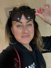 For sale: Rickaty Lodge Plane Spotters Hotel, Gran Canaria. We are selling  the plane spotters hotel to semi retire and we have family reasons that  require us to return to the UK.