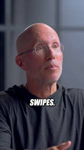 Behavioural Psychologist, Dr Bill von Hippel, talks about dating apps and  how they might actually be making men MORE lonely... 🤔