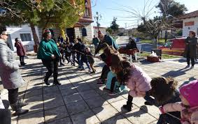 Ο δράστης βίασε και χτύπησε την 50χρονη, εγκλωβίζοντας την στο διαμέρισμα του επί ώρες. Petralwna Pontiaka Xristoygenna Me Xoro Kai Kerasmata Video Fwto Xalkidikh Eidhseis Halkidikinews Gr