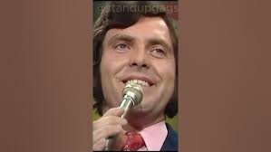 👀😂Bryn Phillips