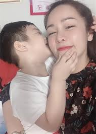 Hậu ly hôn, cuộc sống của Nhật Kim Anh và chồng cũ giờ ra sao?