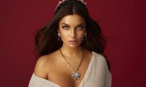 Indice dei contenuti chi è elettra lamborghini elettra lamborghini: Elettra Lamborghini Si Sposa Sul Lago Di Como Prima Como