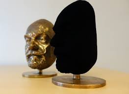Vantablack retains 99.965% of the light that falls on its ensnaring surface, making it appear as the color black reminds me of woody allen's thick rimmed glasses or diane keaton's bulging hats. New Version Of Vantablack Is Now So Dark It Can T Be Measured