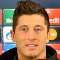 176 lbs or 80 kg. Robert Lewandowski Net Worth Age Height Weight Measurements Bio