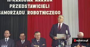 Born december 28, 1927) was a polish communist political figure. 13 Grudnia 1981 Roku Dlaczego Ekipa Jaruzelskiego Internowala Ekipe Gierka