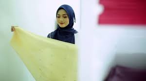 Posted by pemborong assyaima at 5:21 pm. Nak Dapatkan Untung Yang Tinggi Dengan Tudung Bawal