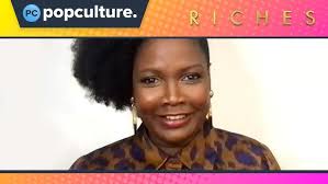 RICHES Star Sarah Niles Explains Why She Wasn't Sure About Her Role as  Claudia