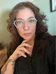 Christy Seay's Instagram, Twitter & Facebook