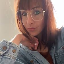 Stacey Gilchrist's Instagram, Twitter & Facebook