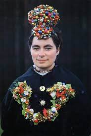 Short Overview Of Traditional Bridal Dress In Western Europe German Traditional Dress Folk Clothing Germany Fashion