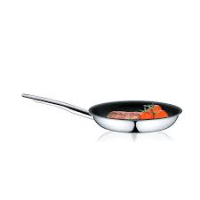 This frying pan features a lightweight, folding handle to save space when packing. Spring Frying Pan Vulcano Classic O 24 Cm Brandshop