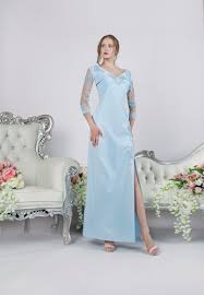 Robe de mariage glamour chic blanche. Comment Une Invitee A Un Mariage Doit S Habiller Robe Paris
