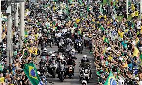 Mas durante a segunda guerra mundial, alguns anos antes do surgimento dos esportivos que levam o seu sobrenome, a empresa que ele fundou projetou uma série de veículos militares. Como Foi A Motociata De Bolsonaro No Rio Epoca