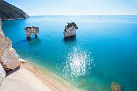 Ancora meglio poi se puntiamo verso quelle della costa adriatica in puglia, tra le più belle e desiderate d'italia. La Classifica Delle Spiagge Piu Belle In Puglia Wimdu Blog