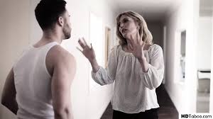 Step Mom Cheats with a Help of Her Reluctant Stepson: Rough Sex Rough Sex  Porn