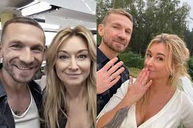 Check spelling or type a new query. Pelne Gniewu Sms Y I Potajemne Schadzki Tak Martyna Wojciechowska I Przemek Kossakowski Zaczynali Swoj Zwiazek