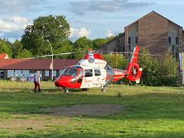 Liste der zur miete angebotenen häuser in venusberg, bonn. Rettungshubschrauber Bonn Wie Kommt Es Zur Landung Im Wohngebiet