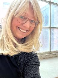 I am beyond excited that this week we turned 4! 🎂❤️ I can't believe it's  been 4 years already, the time has flown by. At times it's been difficult  as with any