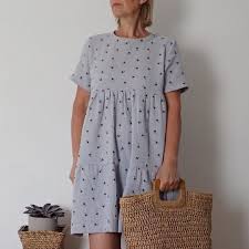 Fibre Mood On Instagram What A Lovely Mira Dress Thanks For Sharing Posted Withrepost Lamodebylm J Ai Moi A In 2020 Petite Robes Personalized Clothes Fashion