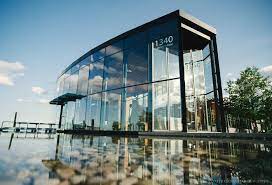 Spencer S At The Waterfront Modern Venue With Awe Inspiring Ontario Views Wedding Venues Ontario Burlington Ontario Unique Wedding Venues