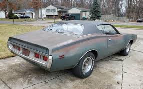 Additional charger super bee & r/t information: 440 Six Pack 1971 Dodge Super Bee Barn Finds