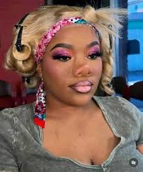 omo I carry my babe go show my family today...as my papa see her he just  dey burst laugh I no just understand...😩😂💔