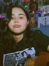 Fun at Beach Plum Farm with Miley Cyrus's Chicken Butt