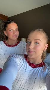 Ellen Converse's Instagram, Twitter & Facebook