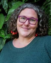 Lydia Bennett's Instagram, Twitter & Facebook