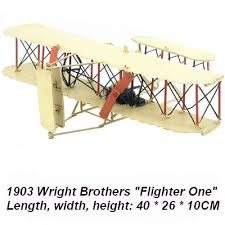 Pada tahun 1901 kedua bersaudara ini membangun glidder serta melakukan uji coba di kitty hawk. Vintage Besi Tempa Pesawat Model 1903 Wright Bersaudara Terbang Satu Logam Antik Kerajinan Ornamen Hadiah Ulang Tahun Hadiah Patung Patung Miniatur Aliexpress