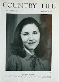 Kate Morrison's Instagram, Twitter & Facebook