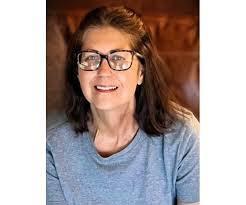 Erin Burnham's Instagram, Twitter & Facebook