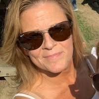 I adopted this cat and I can't find a suitable name for her