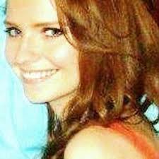 Julie Strickland (@julesjulee)