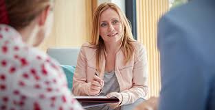 Psychologists investigate, assess and work with people who have problems affecting their behaviour, thoughts and emotions. How To Choose A Psychologist