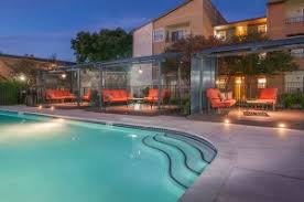 Cbre Represents Hamilton Zanze In The Sale Of 600 Unit Multifamily Complex In Austin Multifamily Marketing Commercial Real Estate Commercial Property