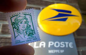 Également disponible pour les envois à l'international, cet affranchissement permet de poster des lettres, des documents et de petits objets pesant jusqu'à 3 kg. La Poste Les Tarifs Augmentent Le 1er Janvier Le Timbre Le Moins Cher Coutera Desormais 1 06