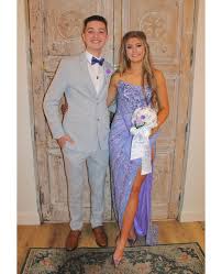 Jamie Lynn, hermana de Britney Spears, sorprendió al compartir fotos de su  hija Maddie, de 16 años, lista para su baile de graduación. No hay duda de  que el tiempo vuela y
