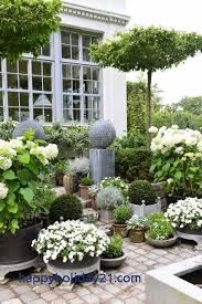 Green And White Garden Ideas Exquisite Gardens Backyard Landscaping Beautiful Gardens