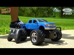 It's light, has big poofy tires, can take a beating, and is super fun to play with. New Bright R C Trucks 1 16 Scale Ford F 150 2 4ghz Usb Youtube