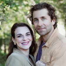 The beautiful Elise Pearson David joins us this week and takes us