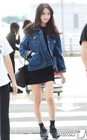 Steal Her Look Yoona S Timeless Denim Jacket Korean Airport Fashion Snsd Fashion Korean Fashion Summer