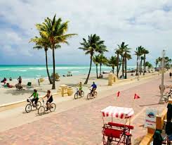 America S Best Beach Boardwalks Hollywood Beach Florida Hollywood Beach Broadwalk Hollywood Florida